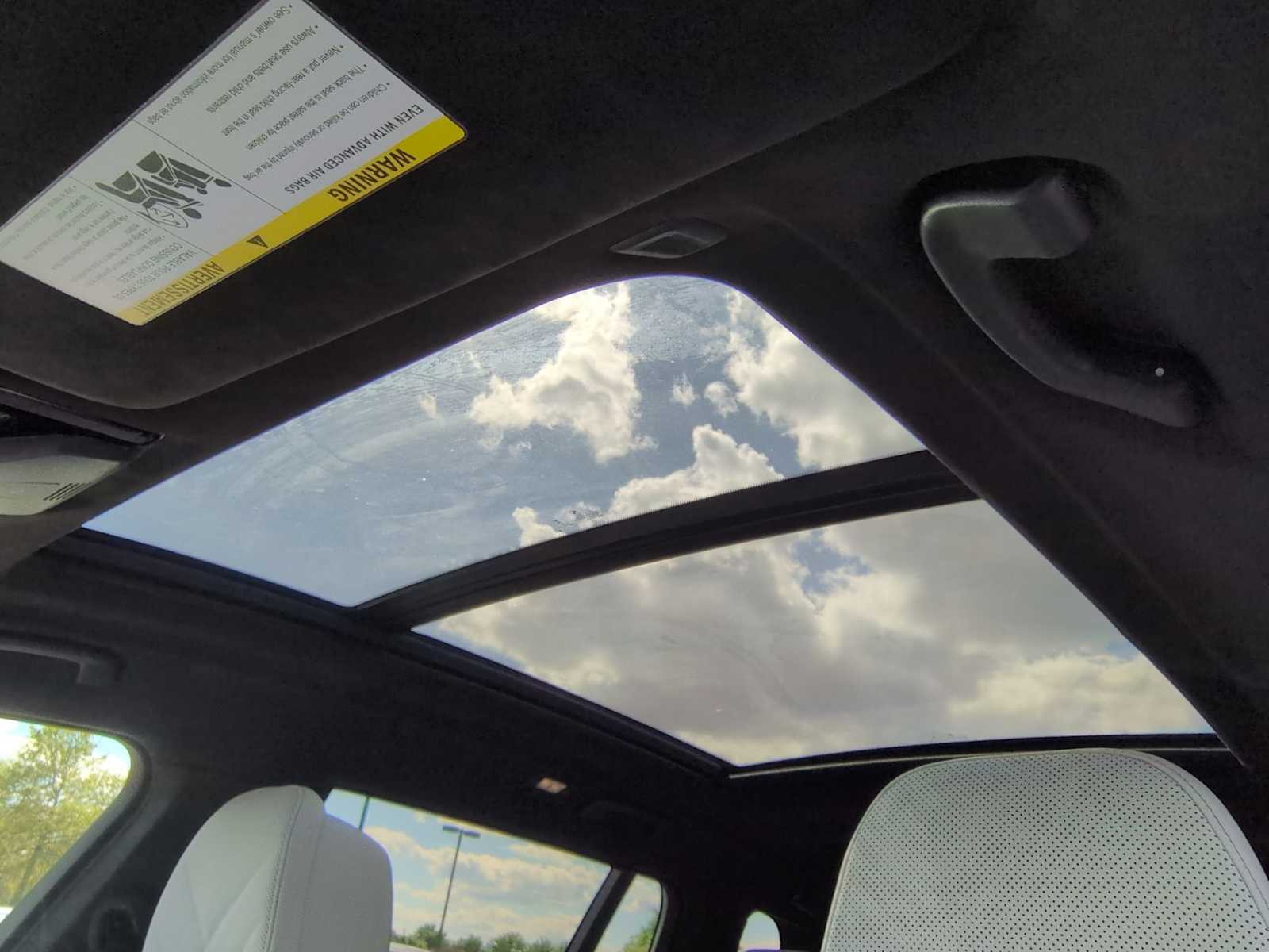 Thumbnail: 2025 BMW X7 - 19