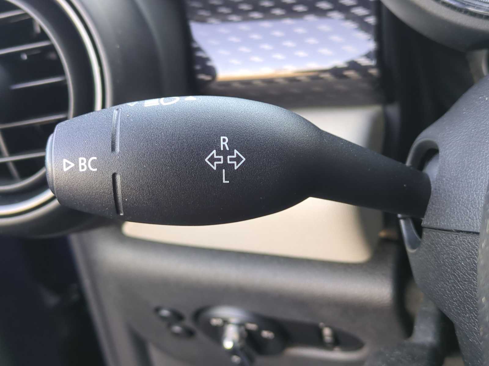 Thumbnail: 2019 MINI Cooper Convertible - 26