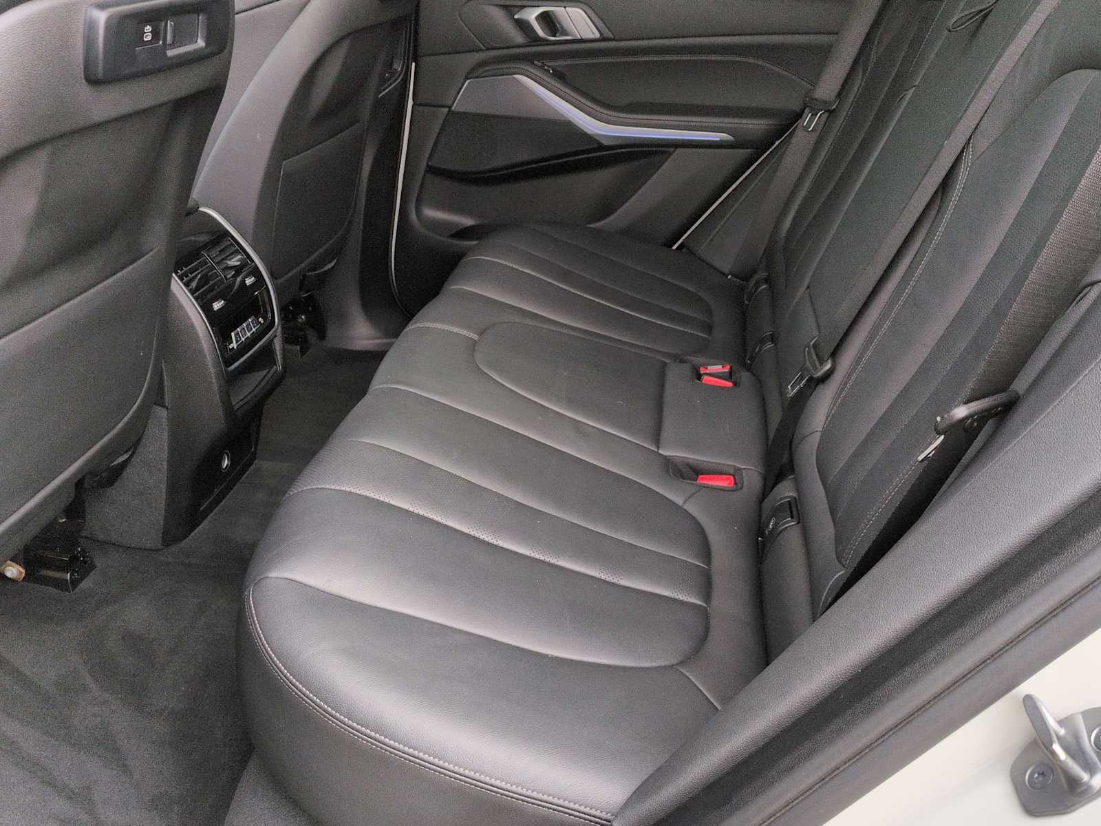 Thumbnail: 2021 BMW X5 - 21