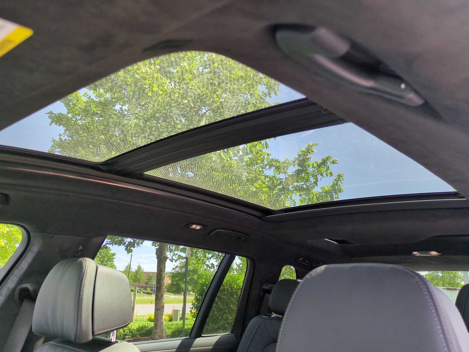 Thumbnail: 2026 BMW X7 - 20