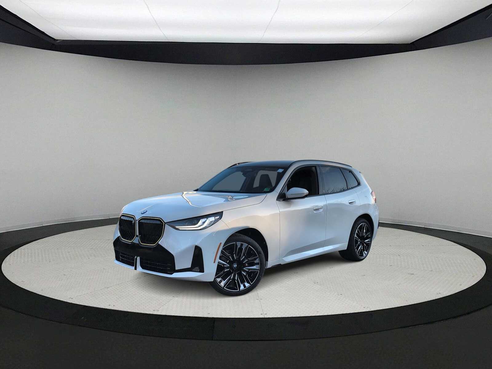 Thumbnail: 2026 BMW X3 - 1