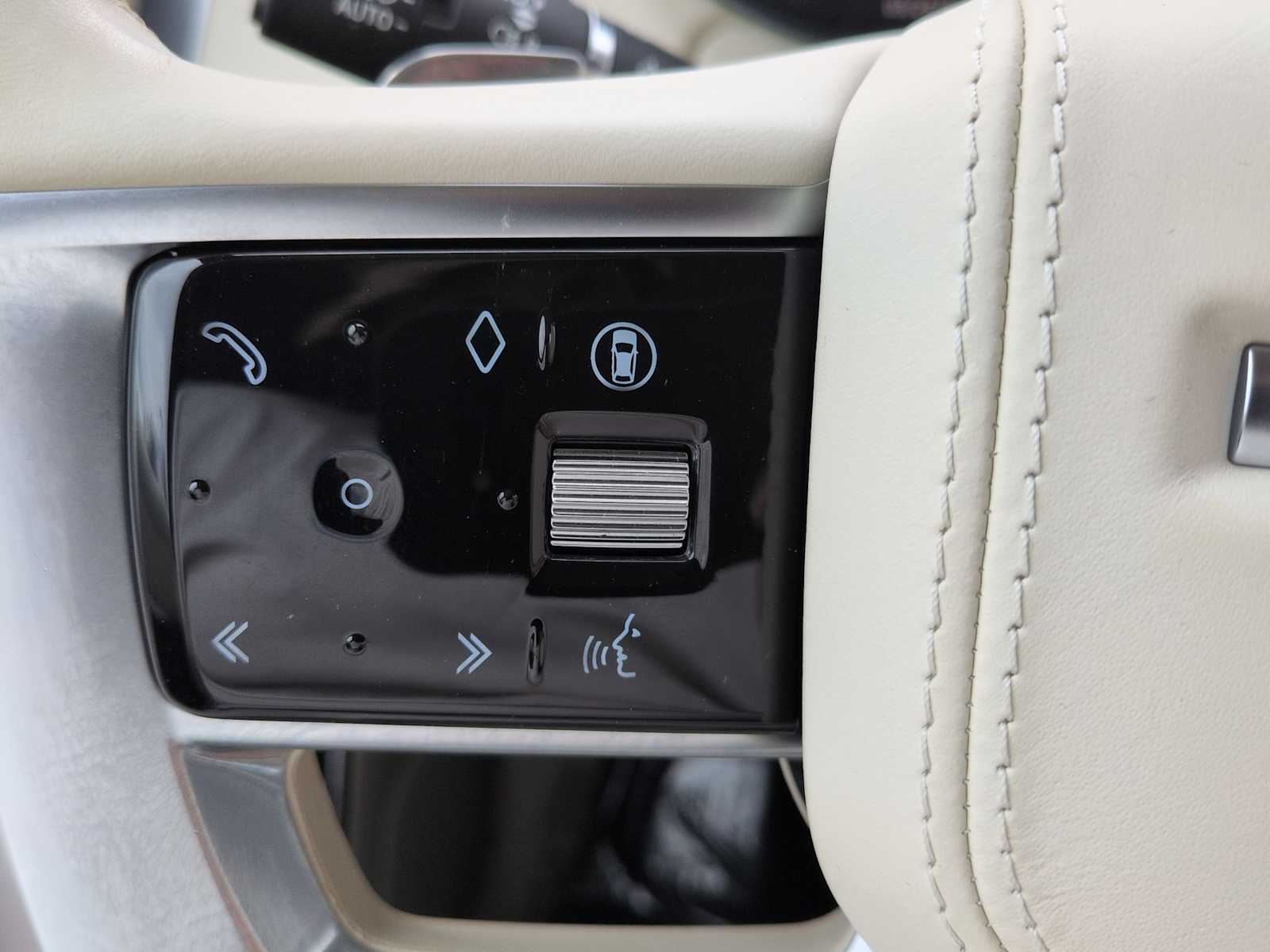 Thumbnail: 2024 Land Rover Range Rover - 26