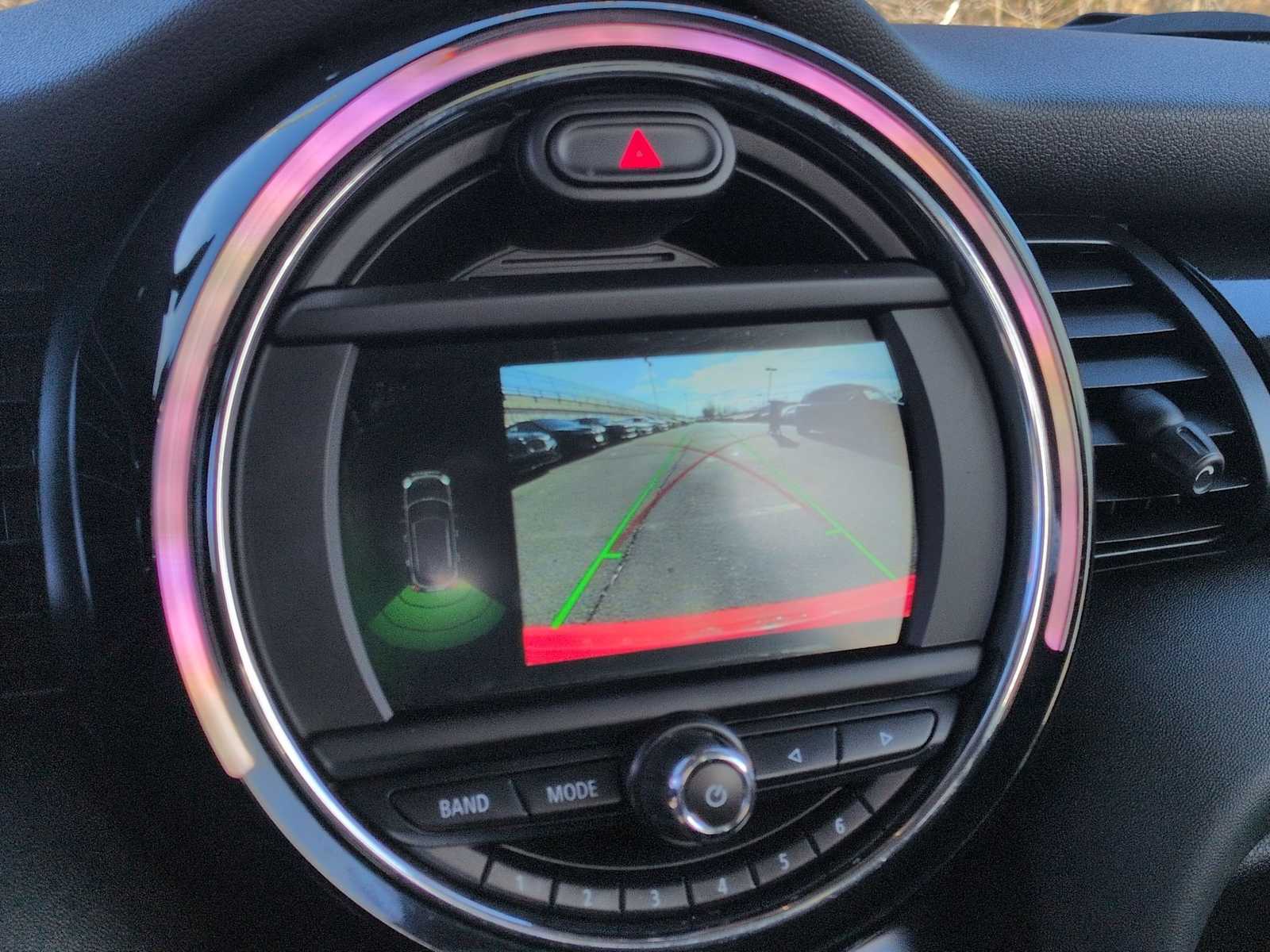 Thumbnail: 2019 MINI Cooper Hardtop - 31