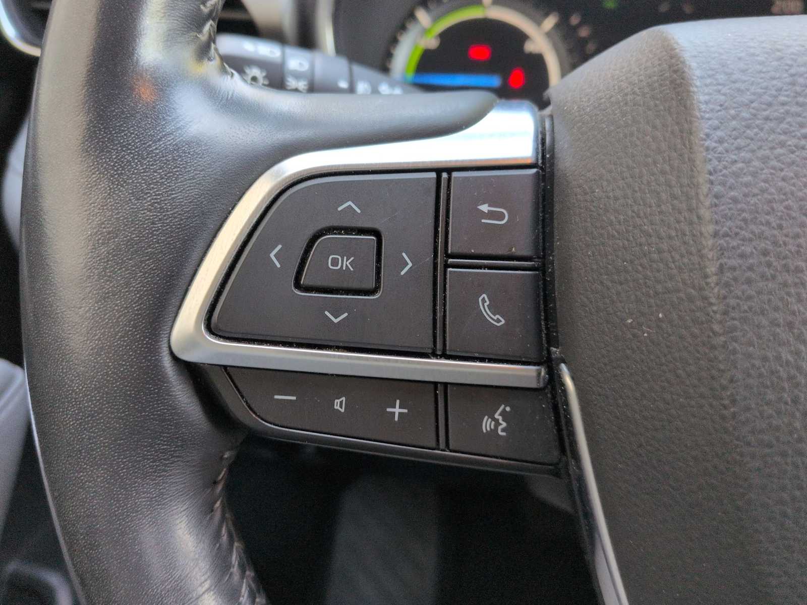 Thumbnail: 2021 Toyota Highlander - 26