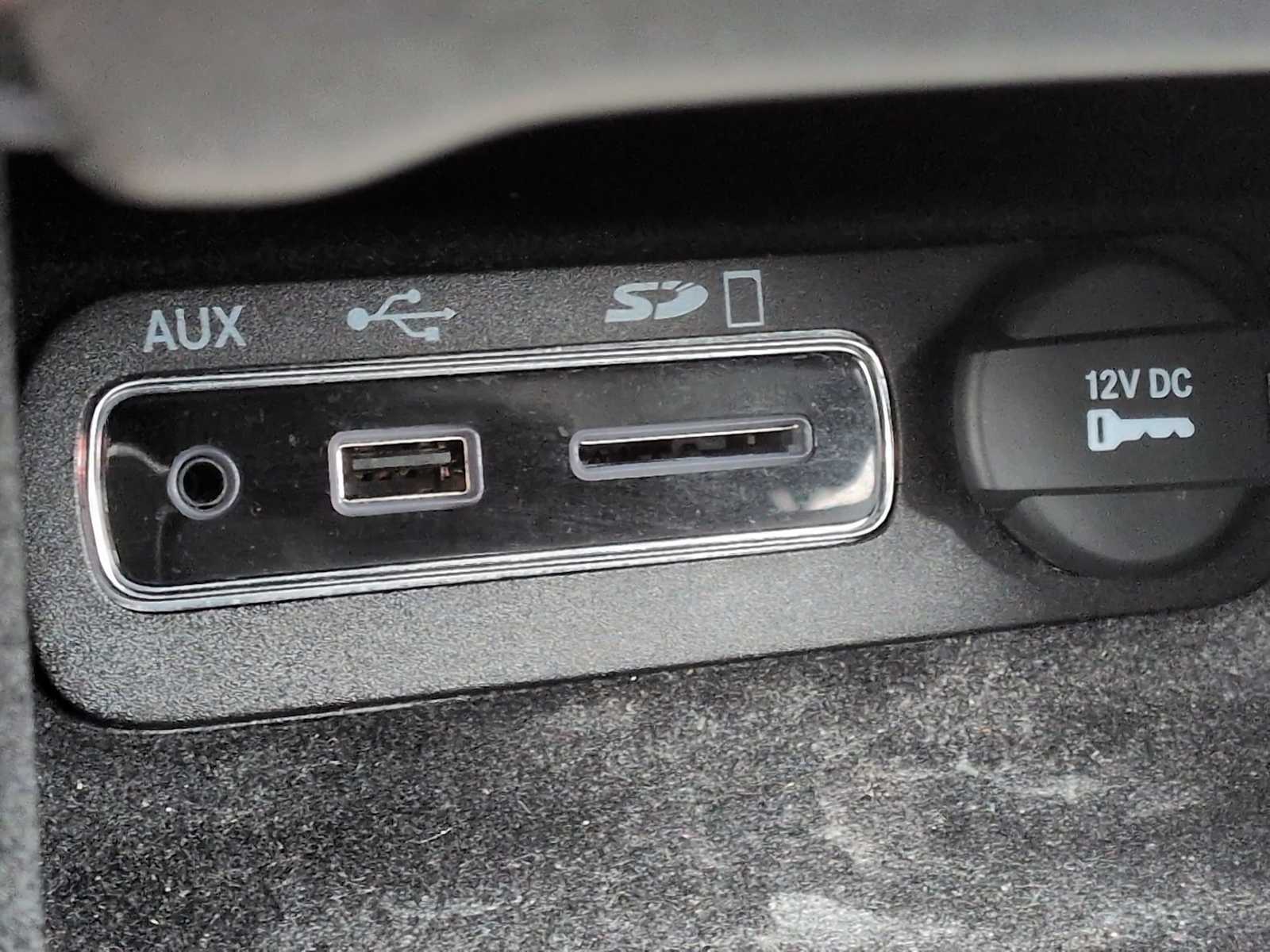 Thumbnail: 2015 Jeep Grand Cherokee - 33