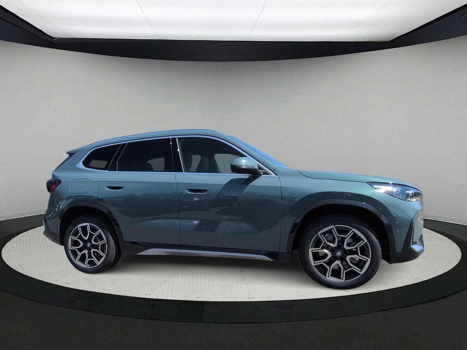 Thumbnail: 2026 BMW X1 - 9