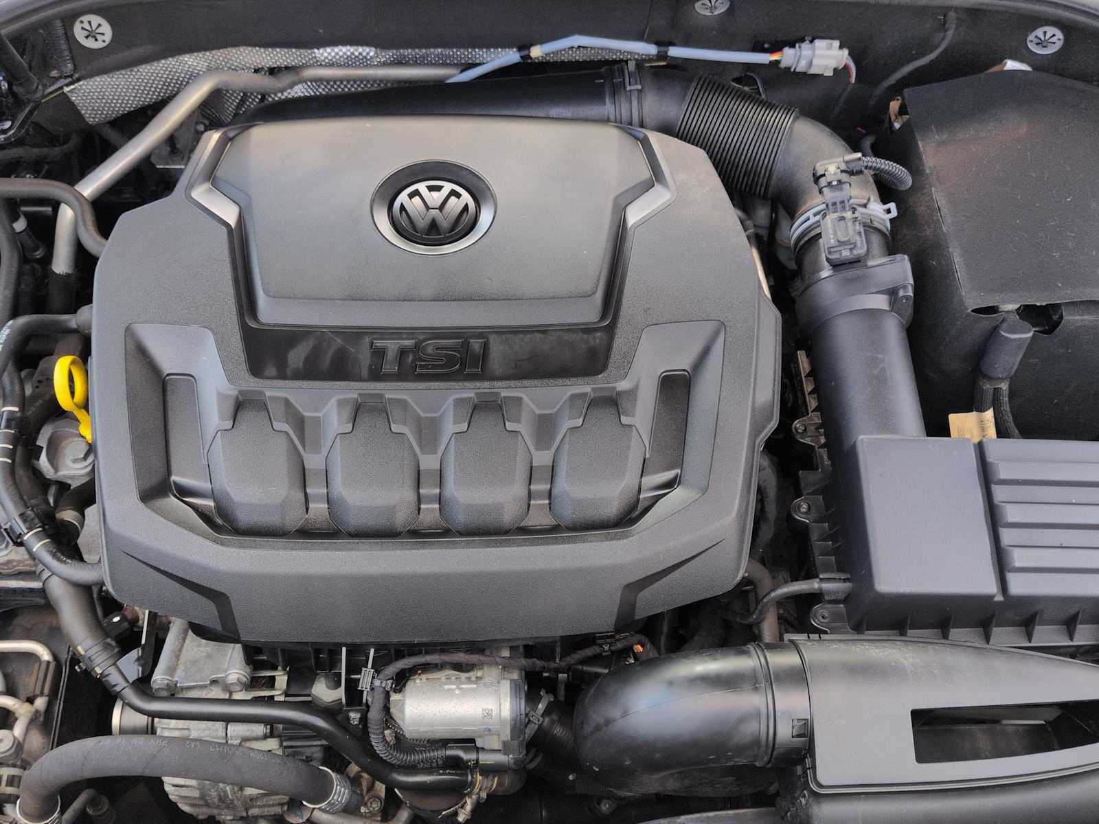 Thumbnail: 2018 Volkswagen Passat - 15