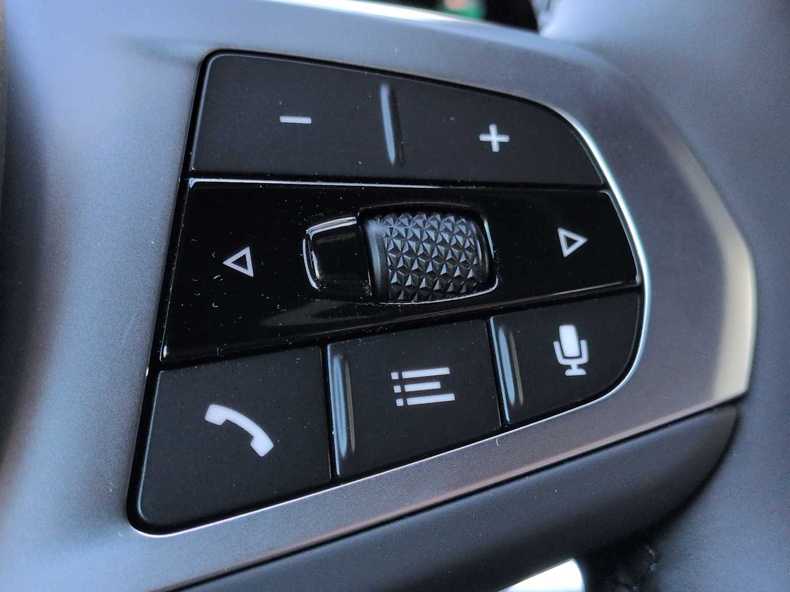 Thumbnail: 2026 BMW X6 - 27