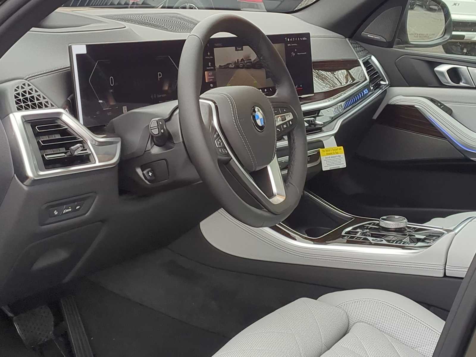 Thumbnail: 2026 BMW X5 - 10