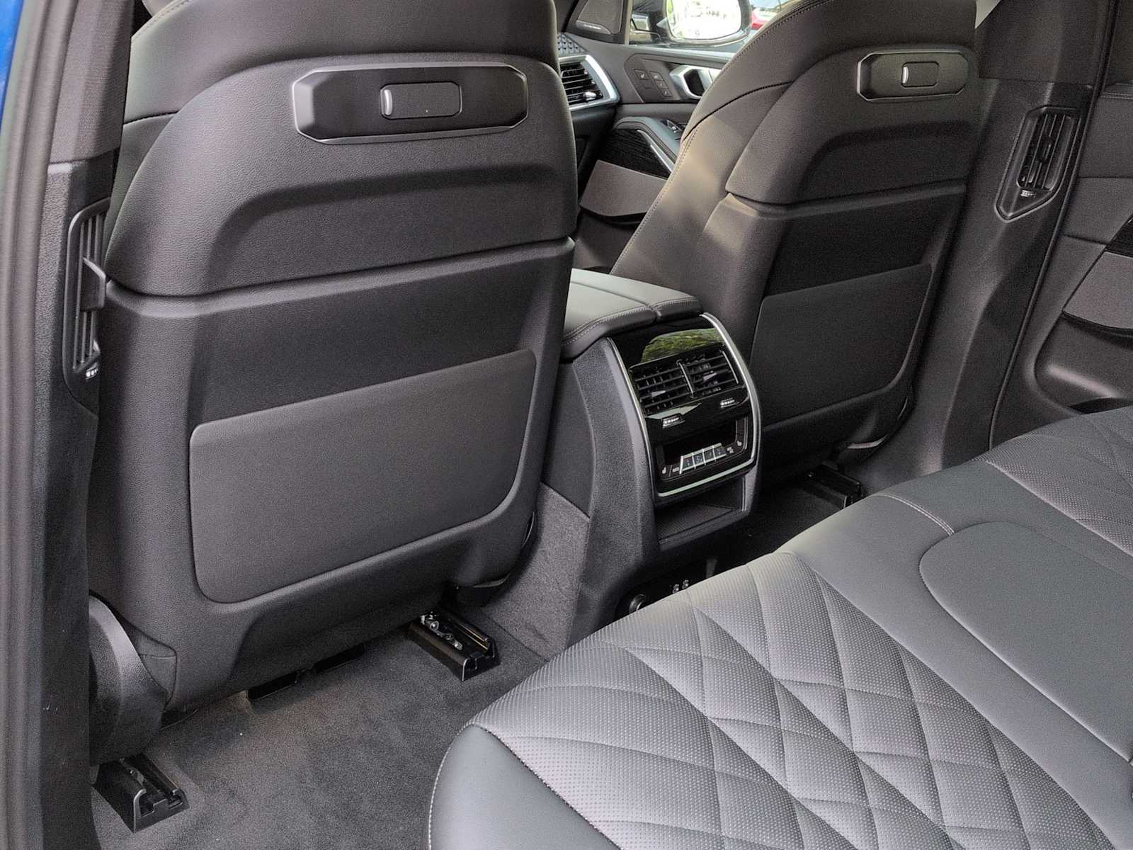 Thumbnail: 2026 BMW X5 - 19