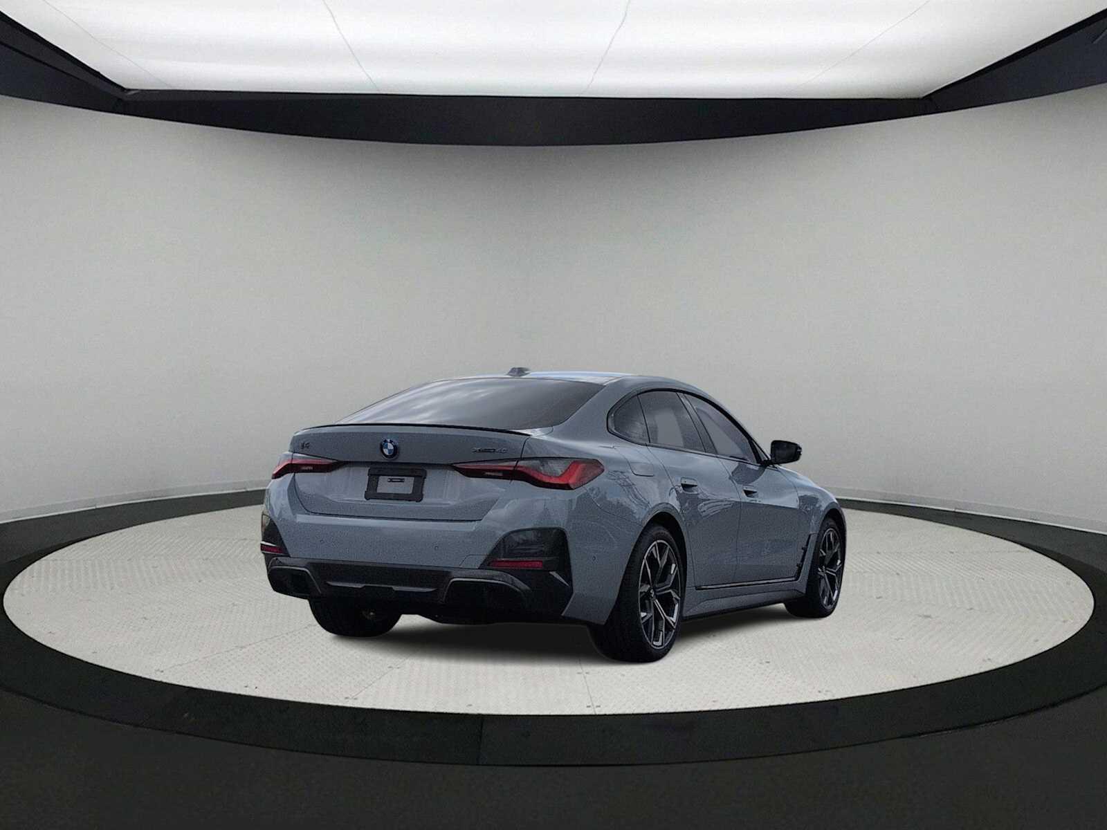 Thumbnail: 2024 BMW i4 - 8