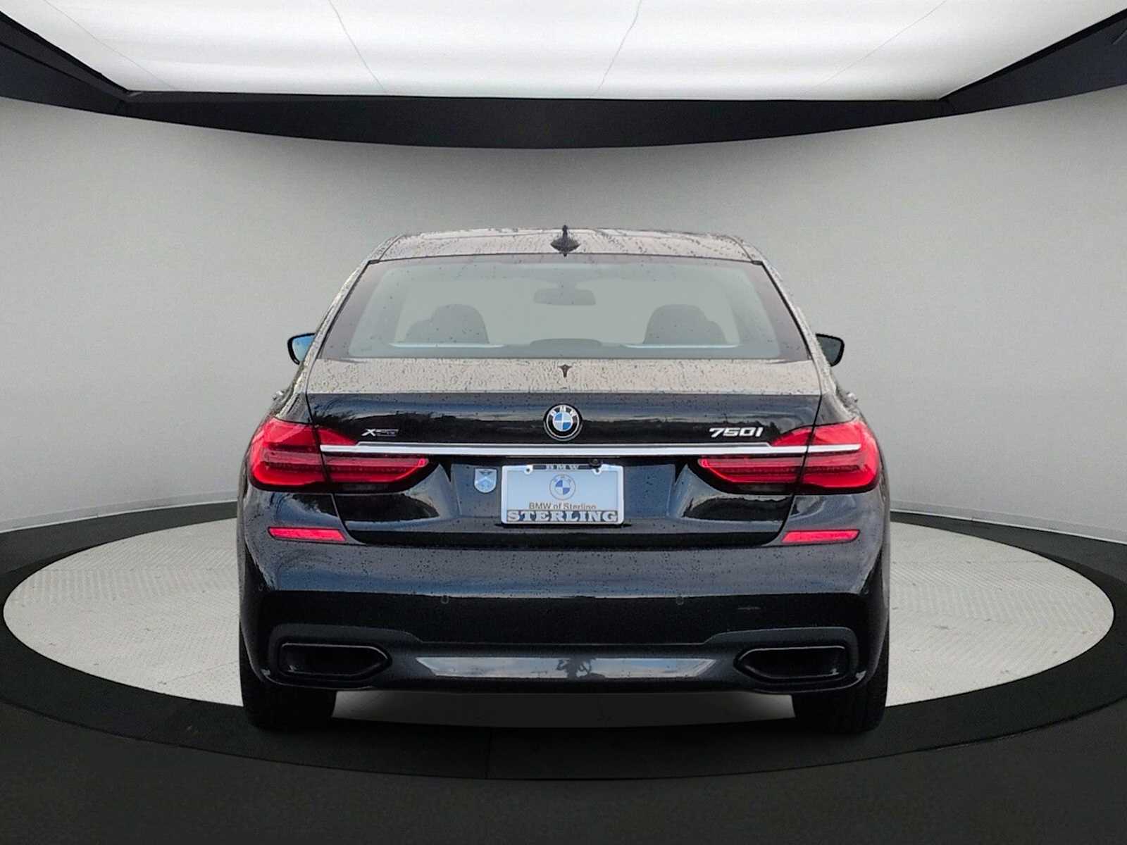 Thumbnail: 2016 BMW 7 Series - 7