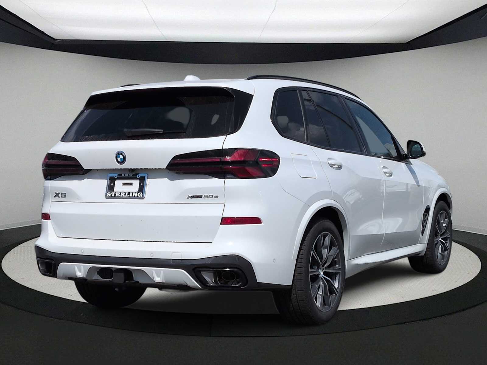 Thumbnail: 2026 BMW X5 - 8