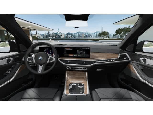 Thumbnail: 2026 BMW X7 - 10
