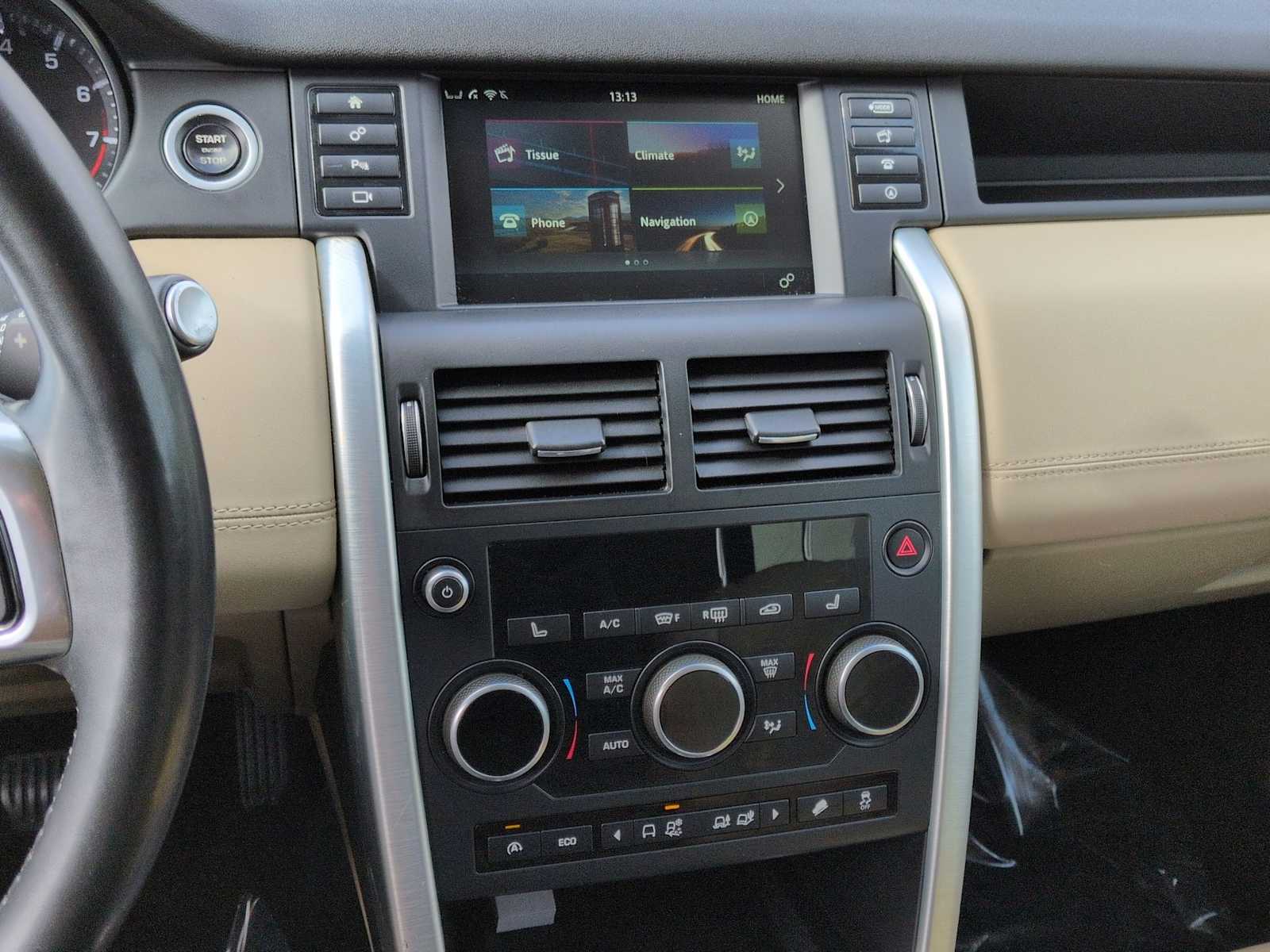 Thumbnail: 2016 Land Rover Discovery Sport - 29