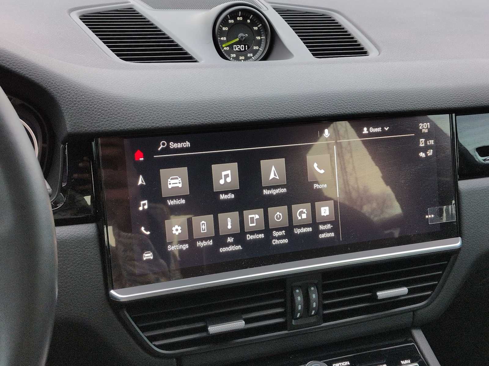 Thumbnail: 2022 Porsche  - 29