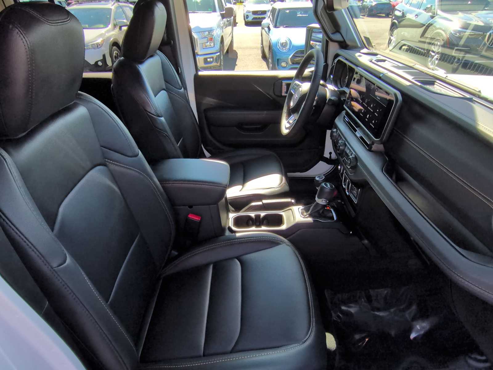 Thumbnail: 2024 Jeep Wrangler - 23