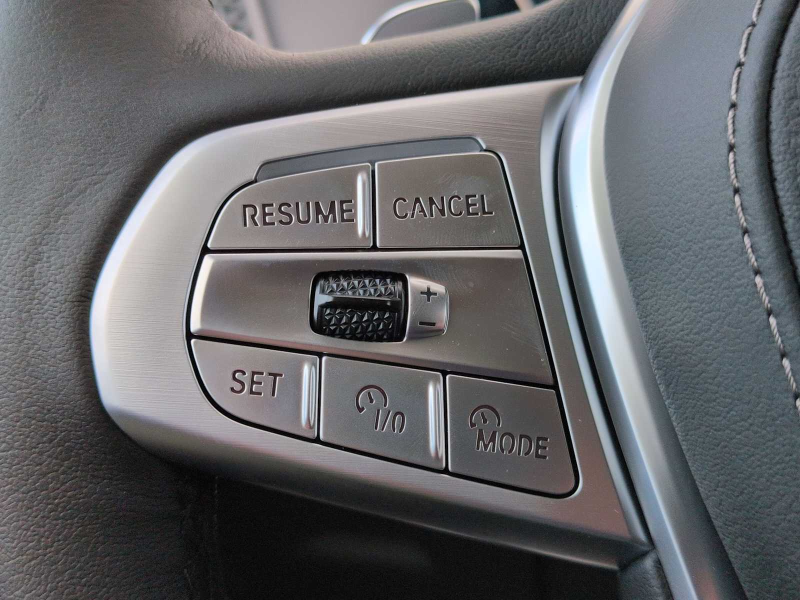 Thumbnail: 2026 BMW X7 - 26