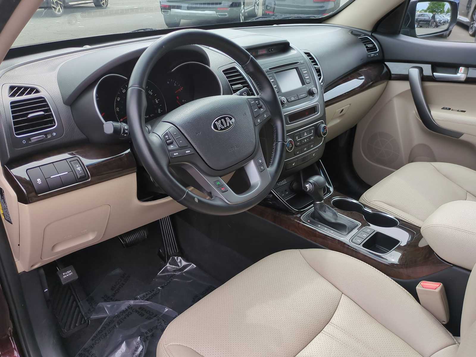 Thumbnail: 2015 Kia Sorento - 10