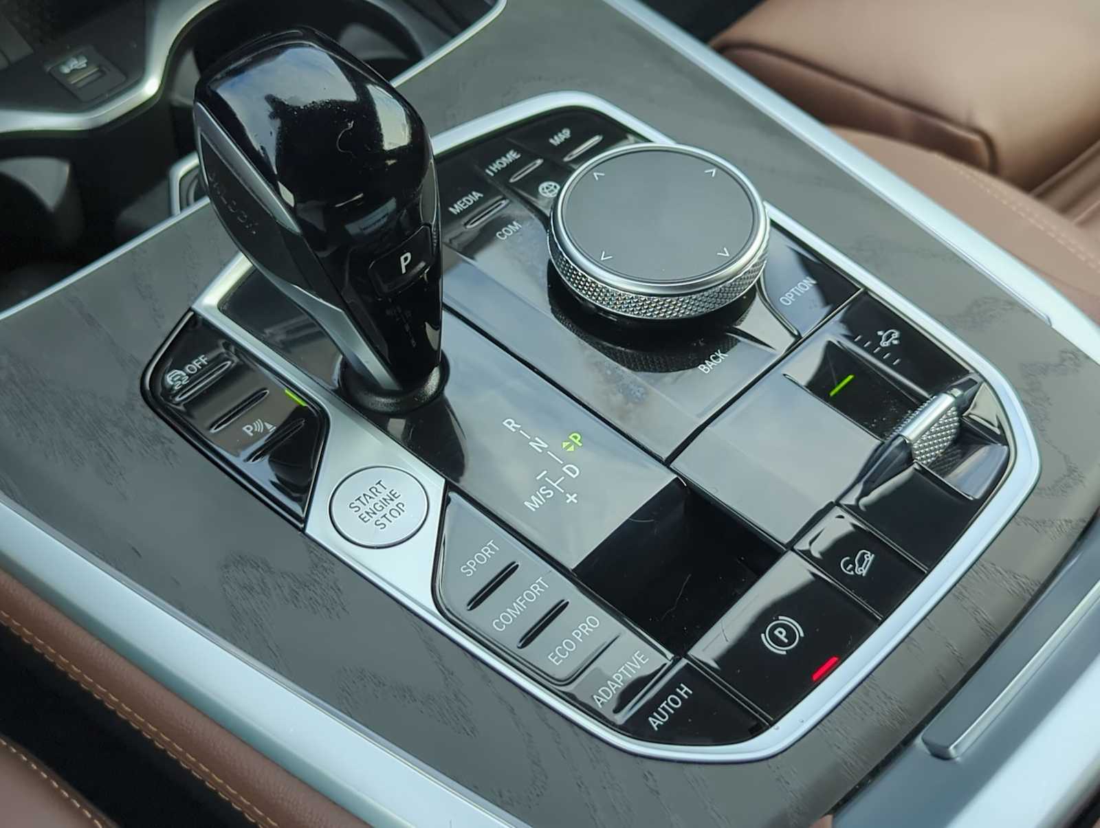 2022 BMW X7 xDrive40i 26