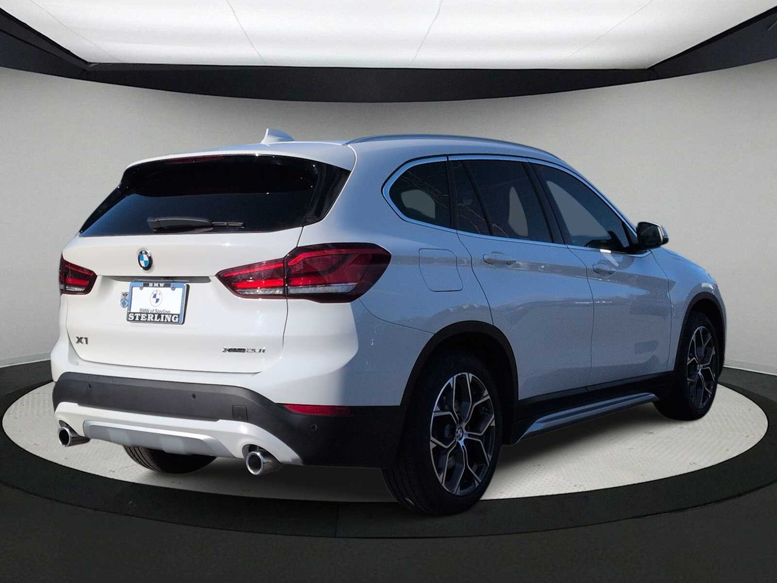 Thumbnail: 2021 BMW X1 - 8