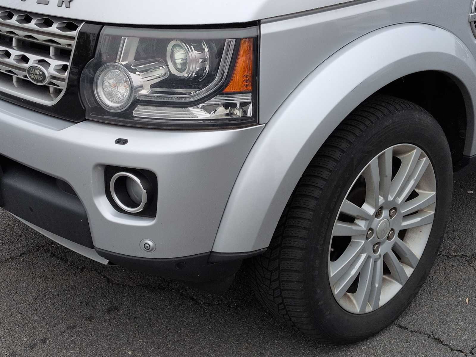 Thumbnail: 2014 Land Rover LR4 - 11