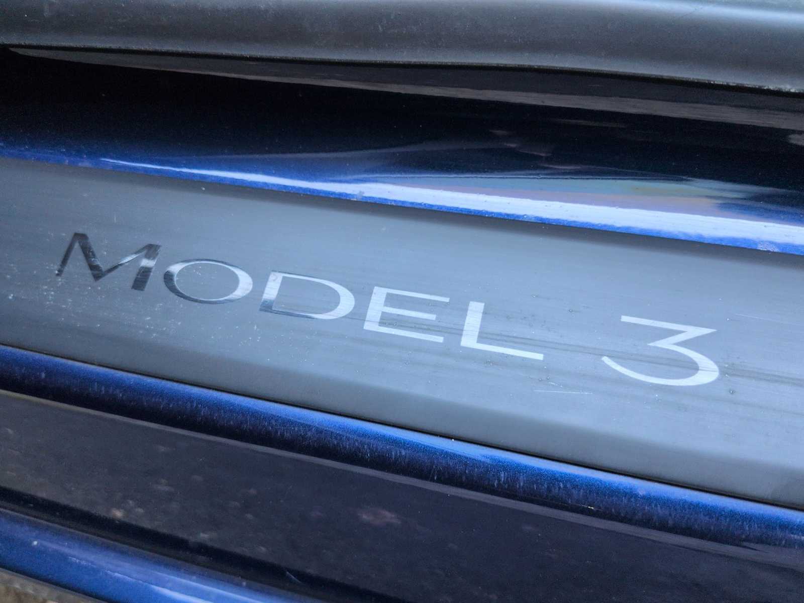 Thumbnail: 2022 Tesla Model 3 - 13