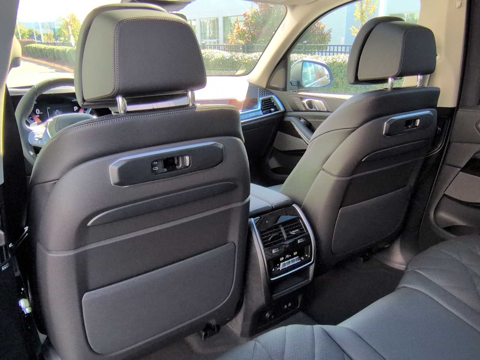 Thumbnail: 2026 BMW X7 - 19