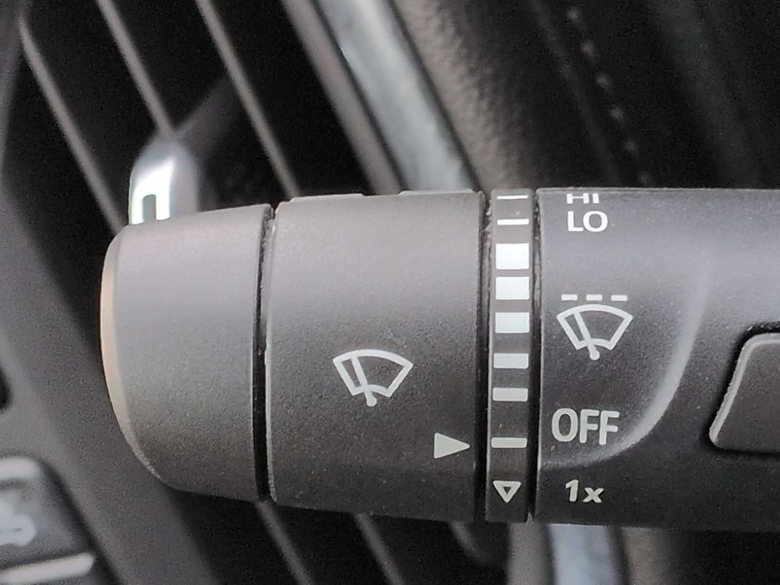 Thumbnail: 2021 Chevrolet Silverado 1500 - 26