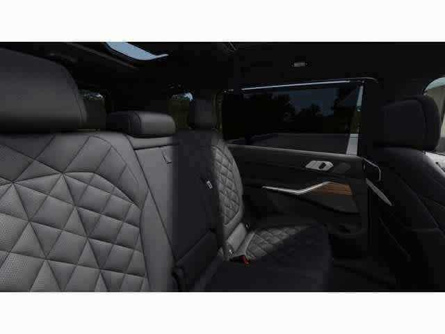 Thumbnail: 2026 BMW X7 - 12