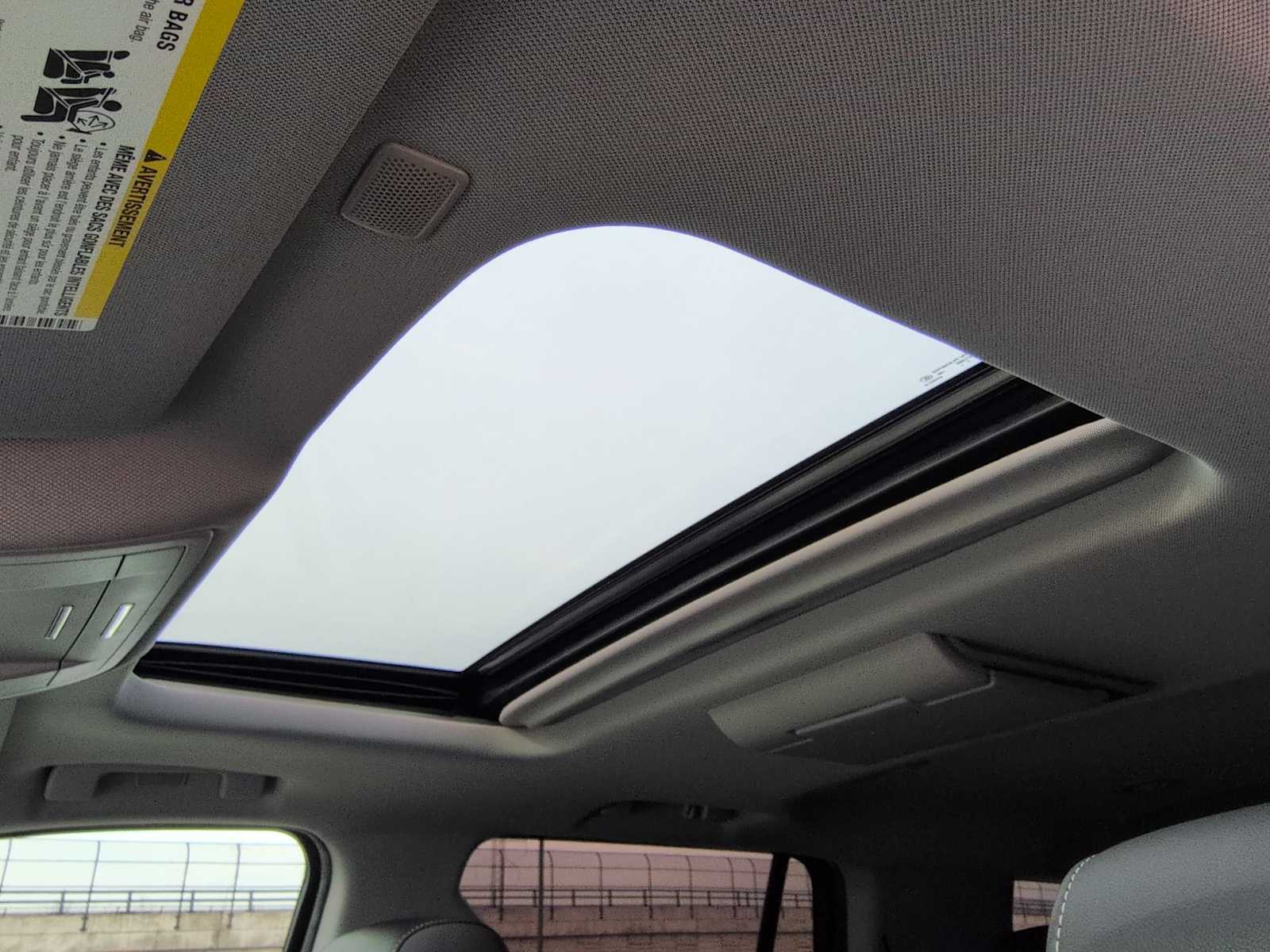 Thumbnail: 2018 Chevrolet Tahoe - 20