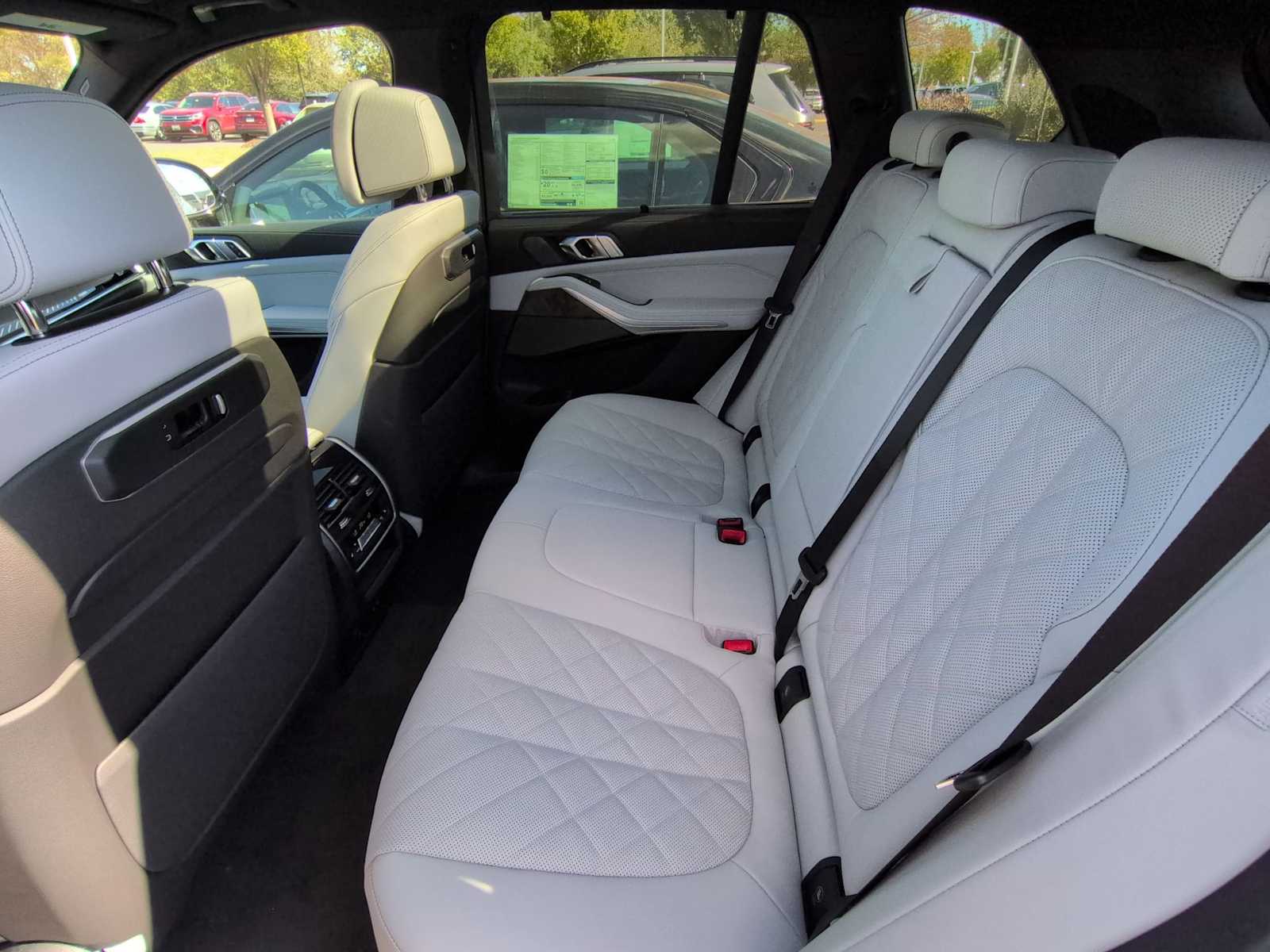 Thumbnail: 2026 BMW X5 - 21