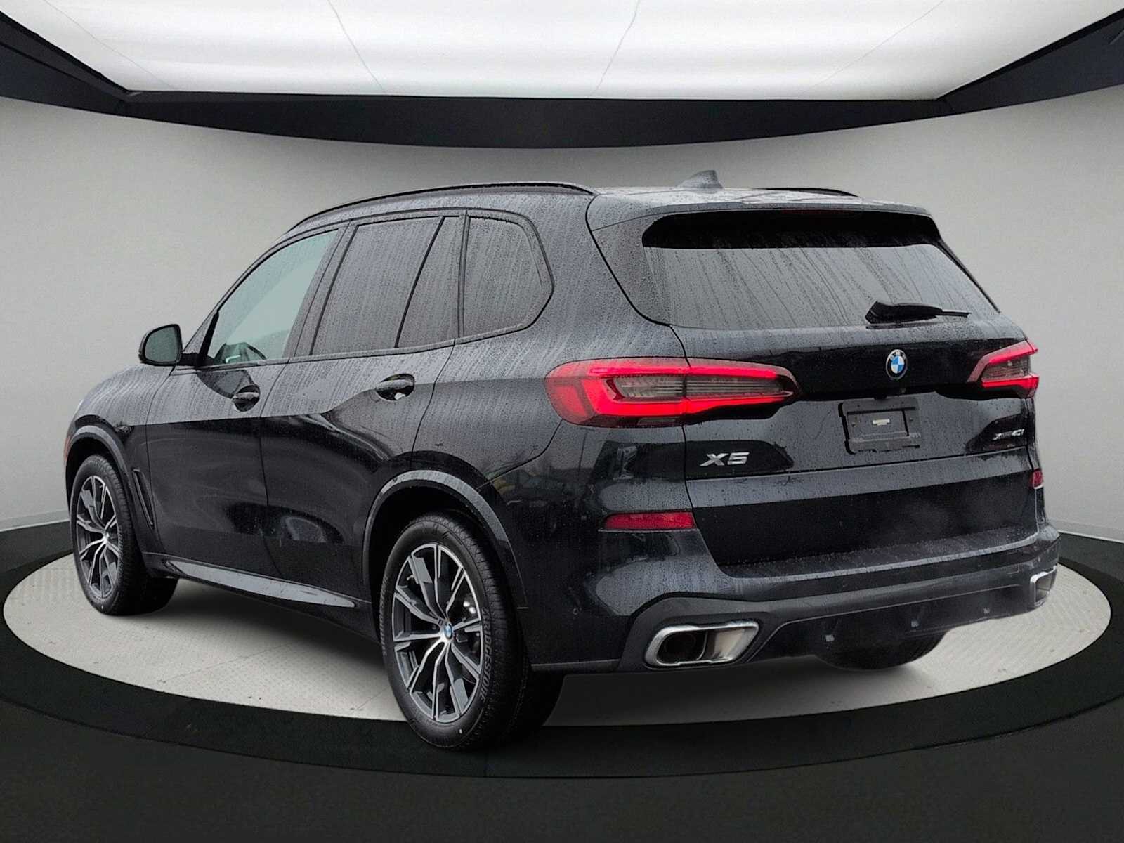 Thumbnail: 2023 BMW X5 - 6