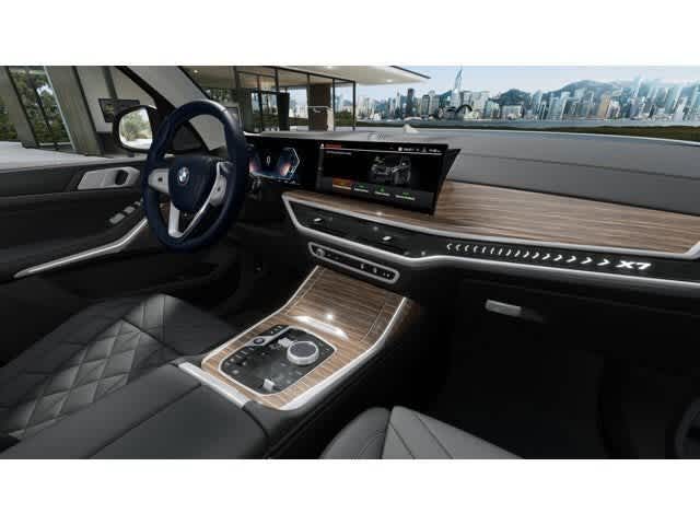 Thumbnail: 2026 BMW X7 - 14