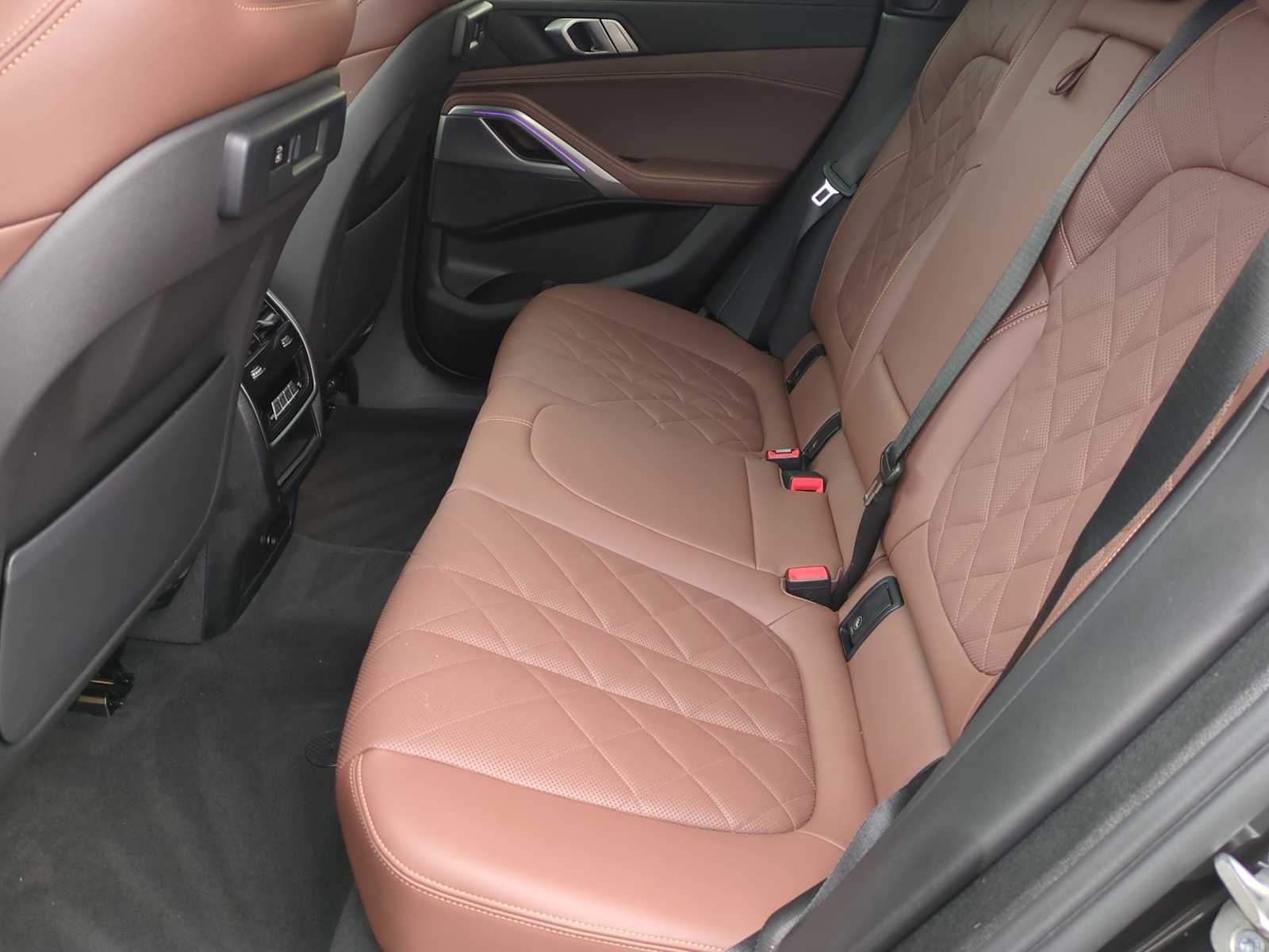 Thumbnail: 2023 BMW X6 - 21