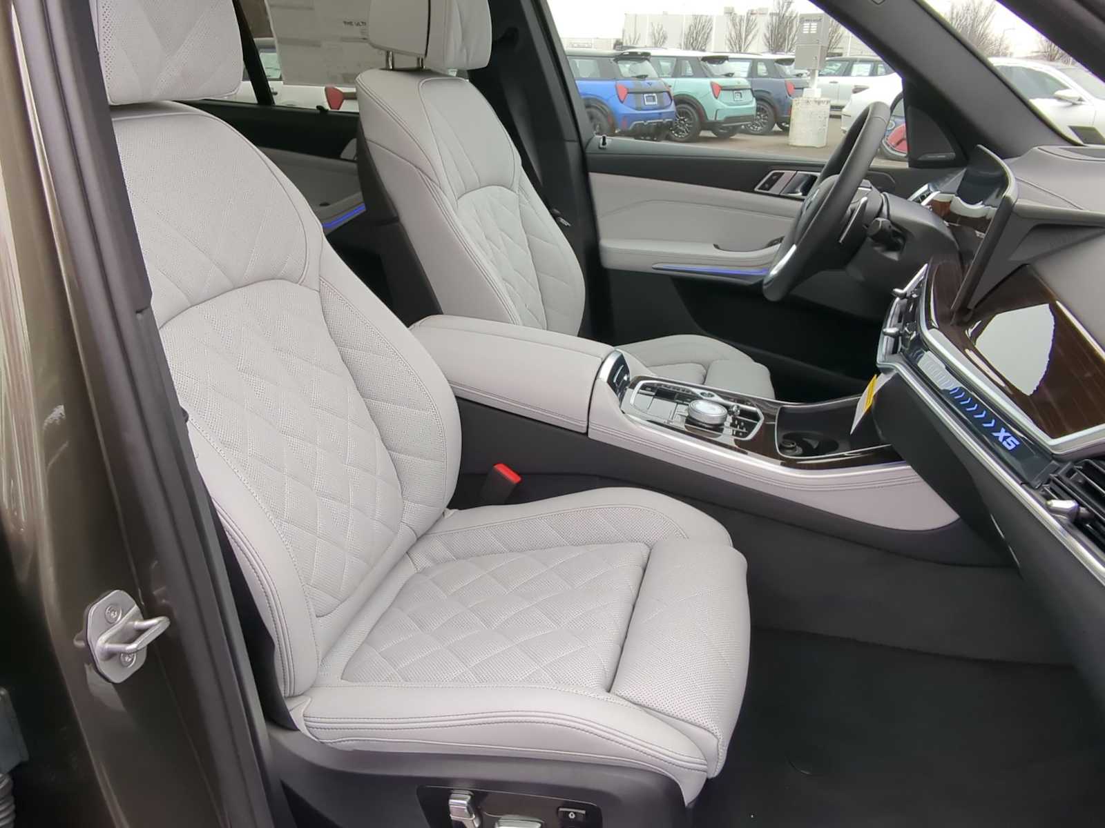 Thumbnail: 2026 BMW X5 - 24