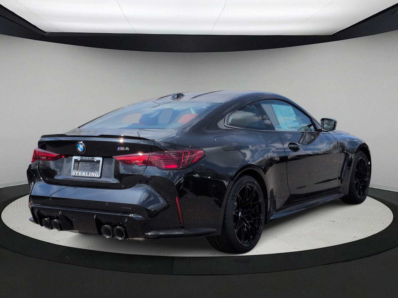 Thumbnail: 2026 BMW M4 - 8