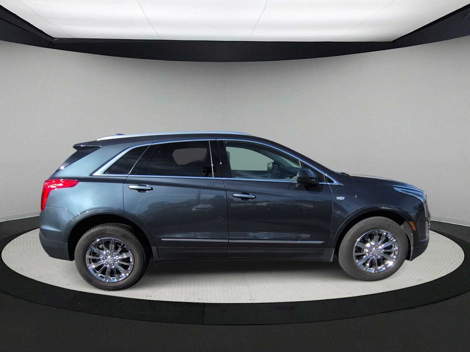 Thumbnail: 2019 Cadillac XT5 - 9