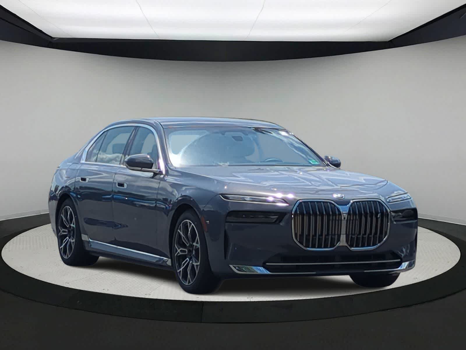 Thumbnail: 2025 BMW i7 - 2