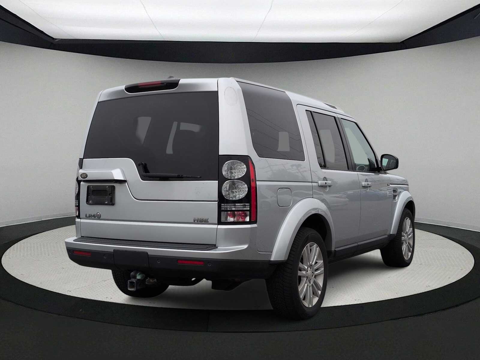 Thumbnail: 2014 Land Rover LR4 - 8