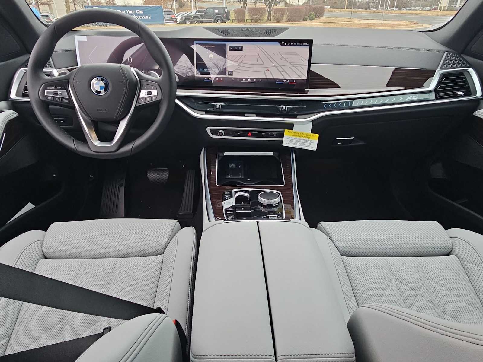 Thumbnail: 2026 BMW X5 - 15