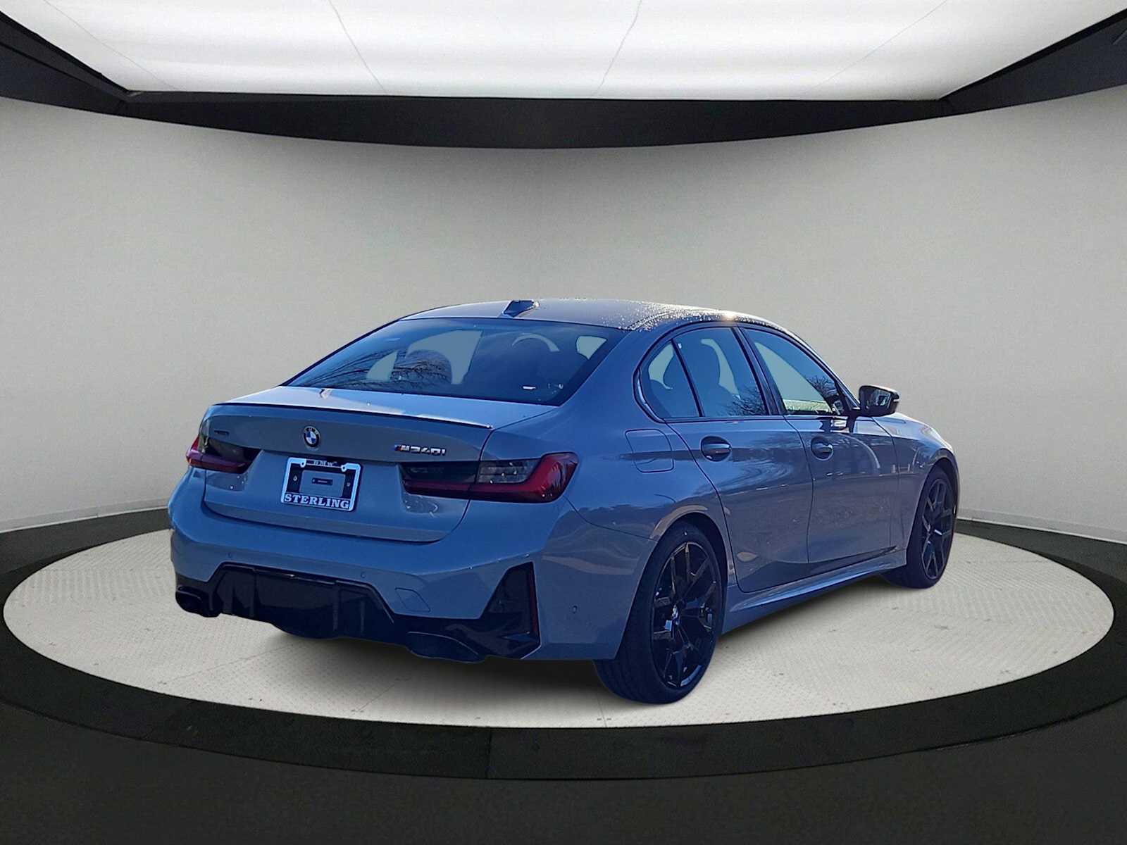 Thumbnail: 2026 BMW 3 Series - 8