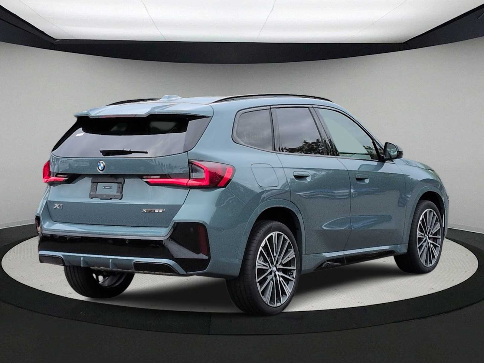 Thumbnail: 2026 BMW X1 - 8
