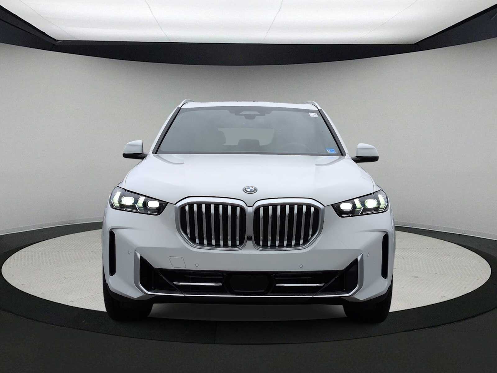 Thumbnail: 2026 BMW X5 - 3