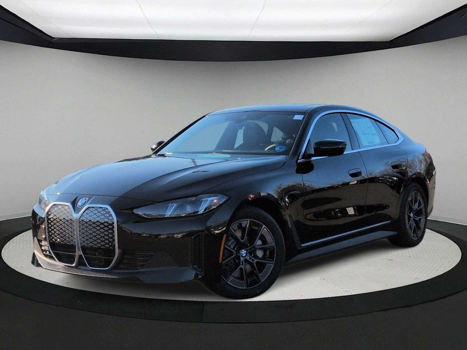Thumbnail: 2026 BMW i4 - 1