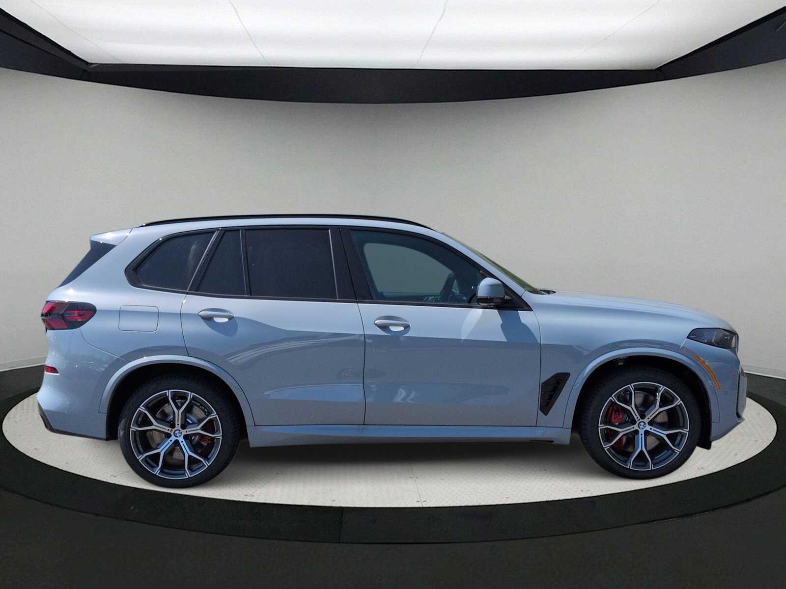 Thumbnail: 2026 BMW X5 - 9
