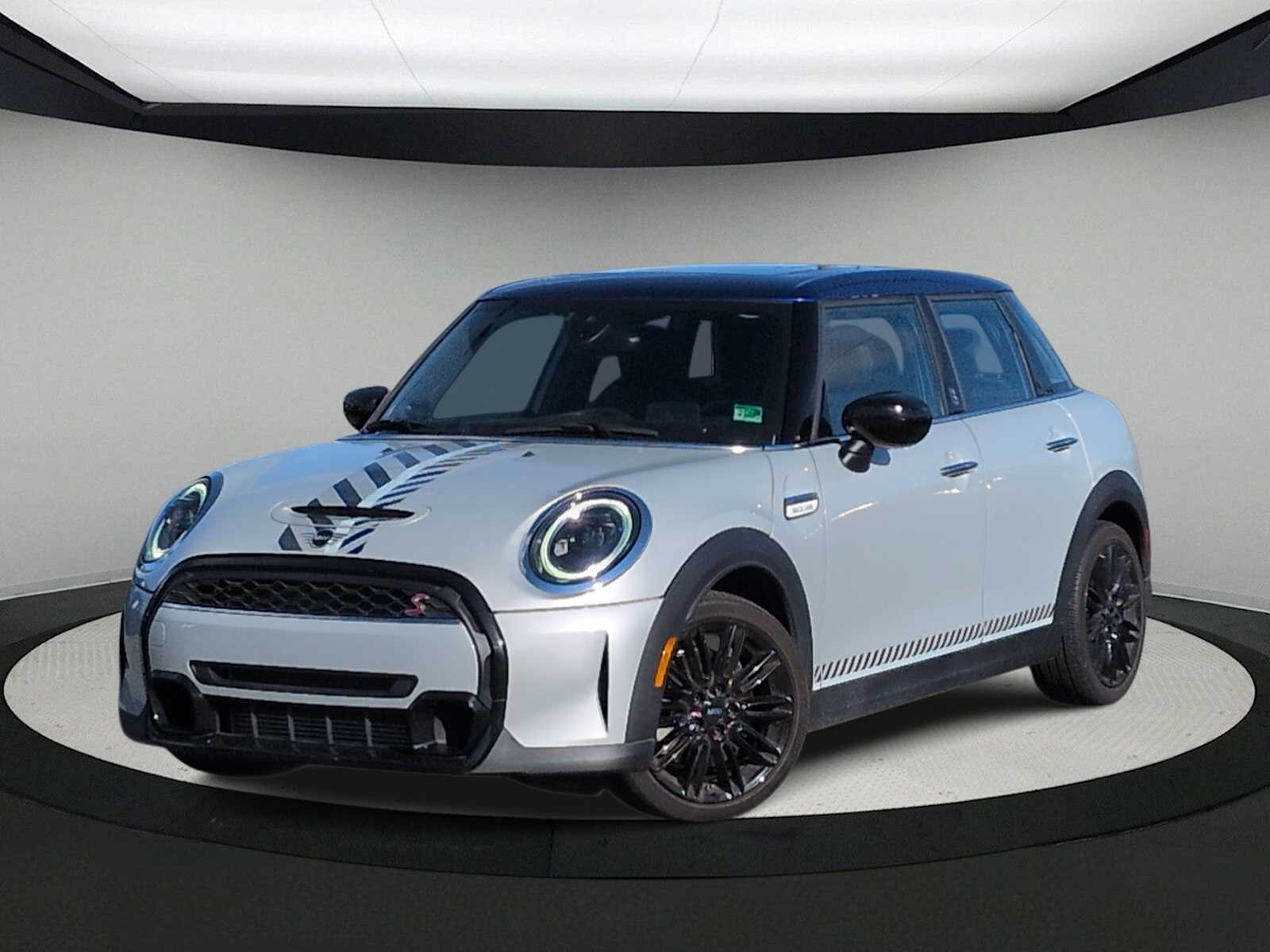 Thumbnail: 2022 MINI Cooper Hardtop - 1