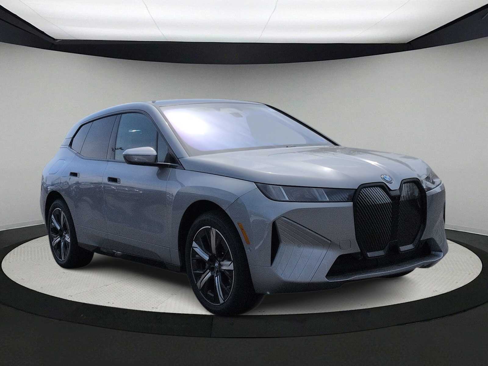 Thumbnail: 2026 BMW iX - 2