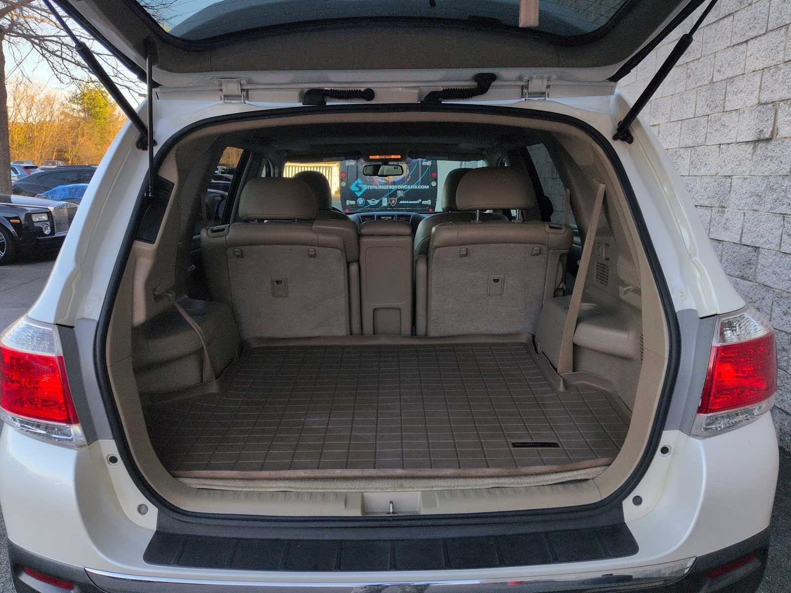 Thumbnail: 2011 Toyota Highlander - 37