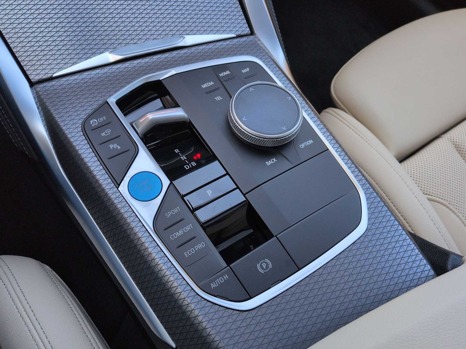 Thumbnail: 2026 BMW i4 - 35